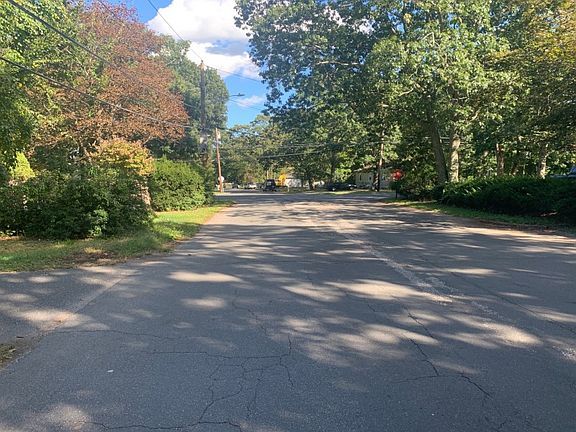 5th image of 104 Norfleet Ln