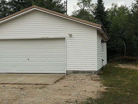 2nd image of 12883 Piper Cir SE