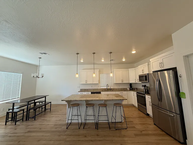 539 S Stewart Creek Cv #A — Photo 6