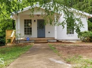 589 Ridgeway Rd, Commerce, GA 30529