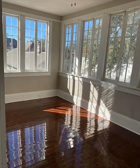 1508 Calhoun St — Photo 3