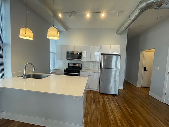 4th image of 1801 S Throop St #301
