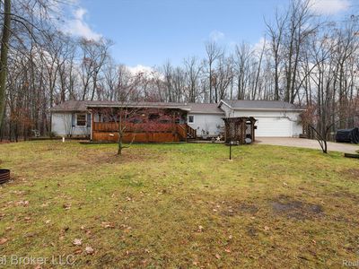 588 Norvell Beach Dr, Brooklyn, MI, 49230