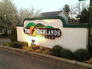 190 Highlands Blvd