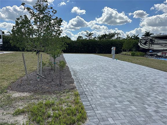 5th image of 5566 Laguna Caribe Cir