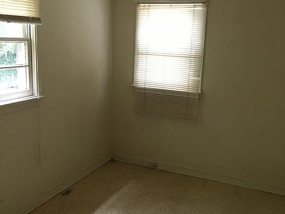 4th image of 309 Union St