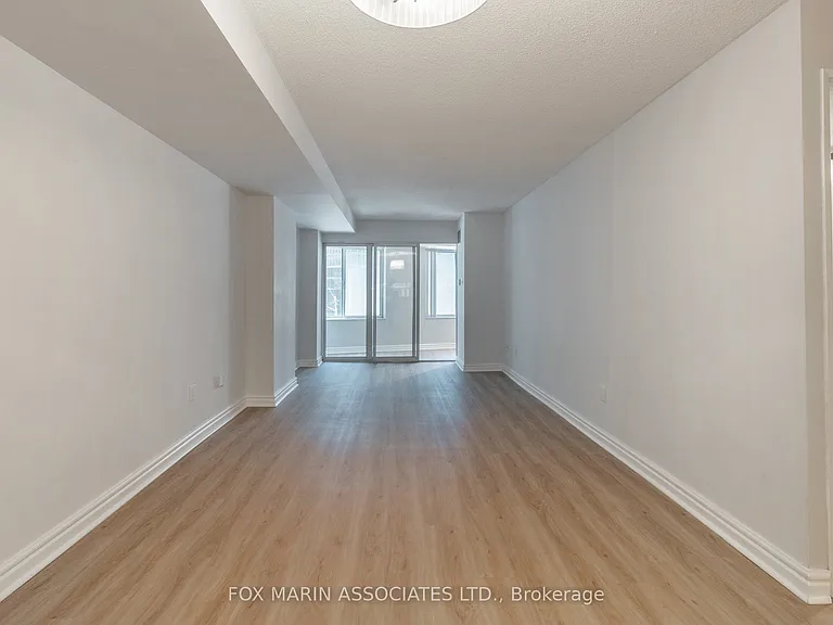 33 University Ave #303 — Photo 2