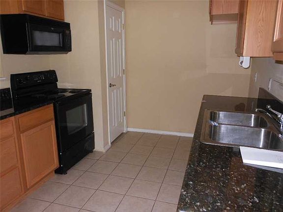 2nd image of 4 Netherton Ln