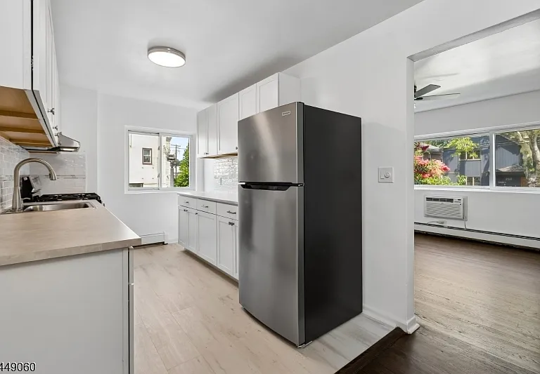 257 Main St #B — Photo 9