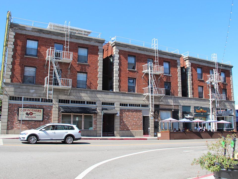 Historic Cabrillo Art Lofts