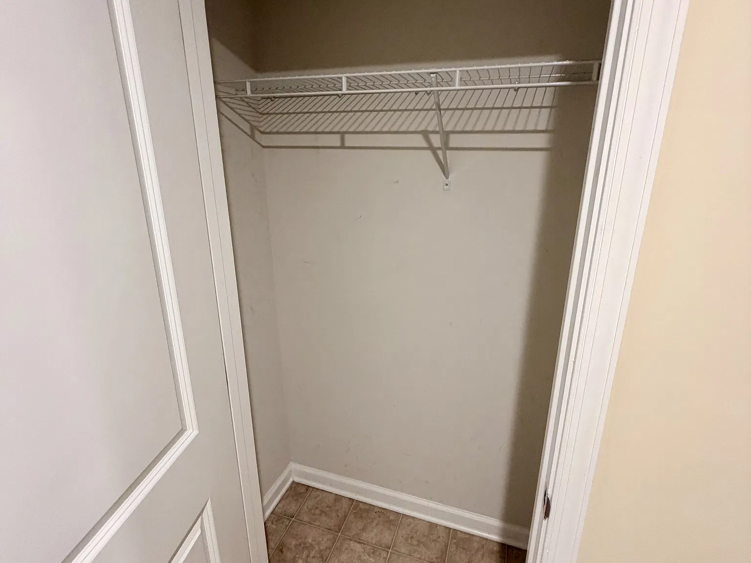 3 bed, 2.5 bath, 1310 sqft, $2,450 — Photo 3