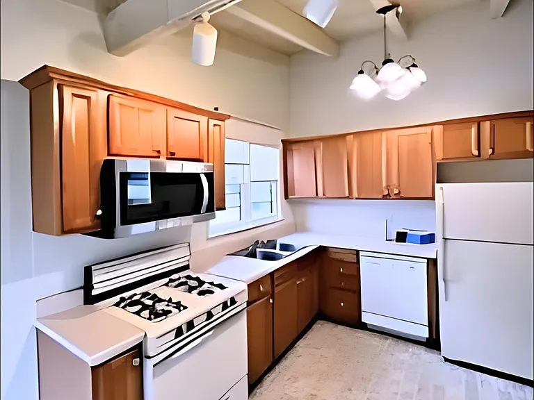 1009 Hampton St NW #1 — Photo 2