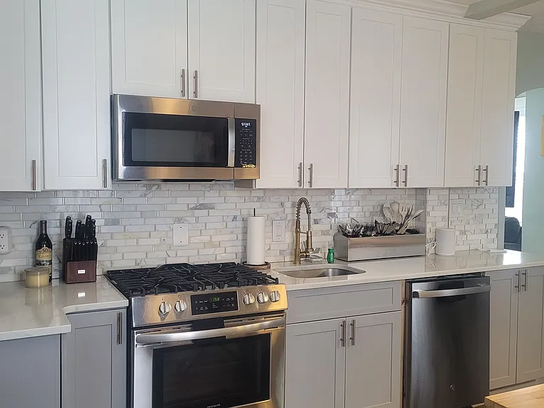 105 N Windsor Ave — Photo 13