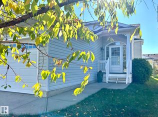 3115 135th Ave NW, Edmonton, AB T5A5E3