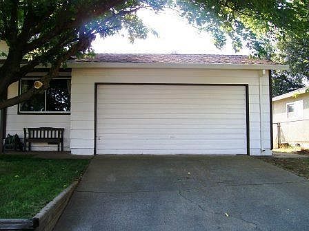 4th image of 1375 Aspen Dr