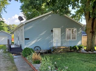 409 W Railroad St, Earlville, IL 60518
