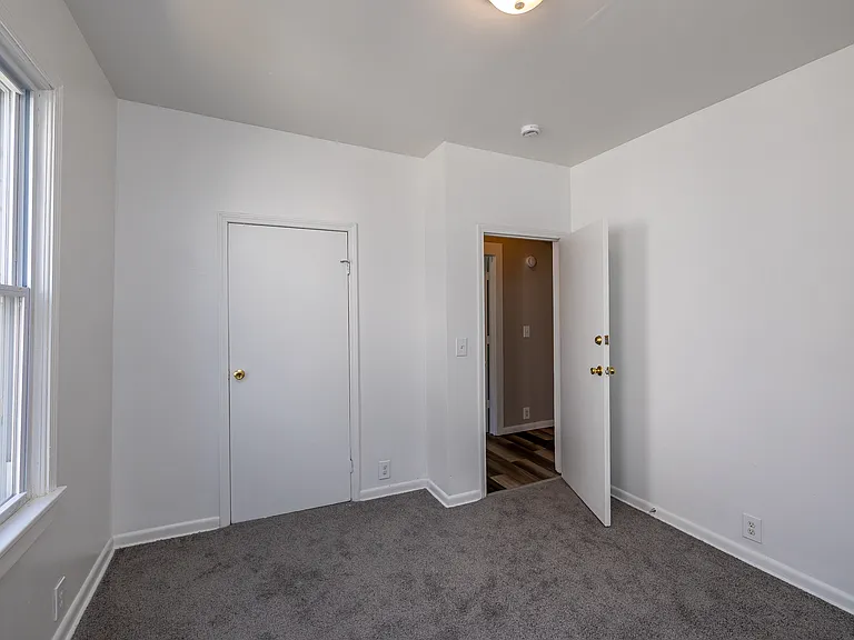 2063 W 104th St — Photo 20