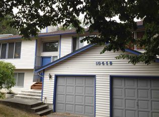 10419 Roosevelt Way NE, Seattle, WA 98125