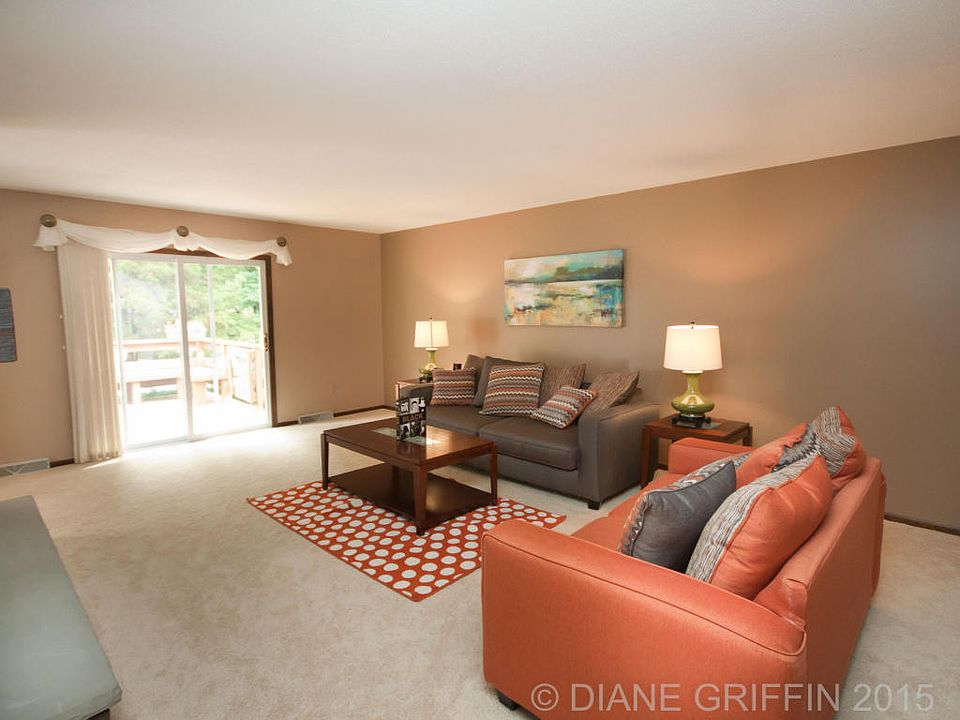 1st image of 4660 Terry Dr SE