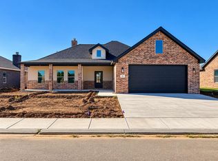 315 Cowboy Ln, Wolfforth, TX 79382
