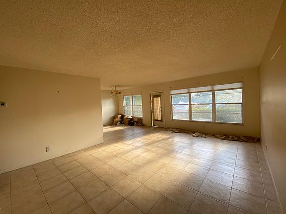 2nd image of 103 Wellington Cir E #M