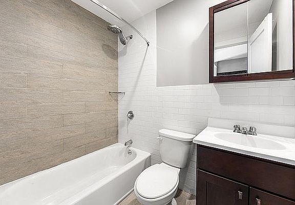 4th image of 749 E 133rd St APT 2B