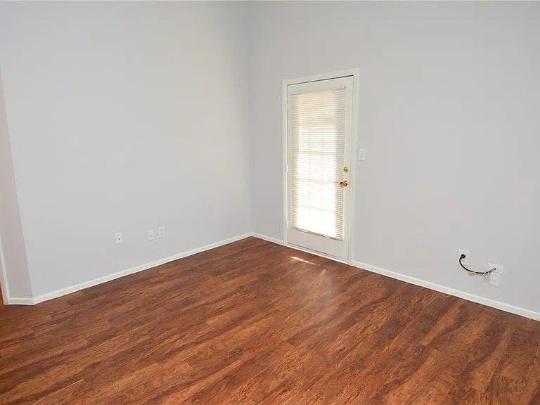 8625 Mallard Reserve Dr #201 — Photo 21