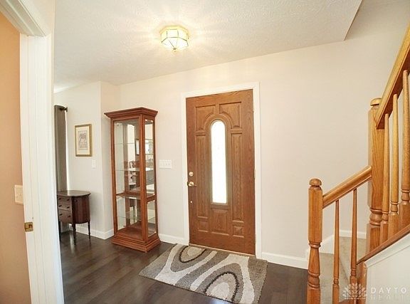 3rd image of 424 Cherry Hill Ln
