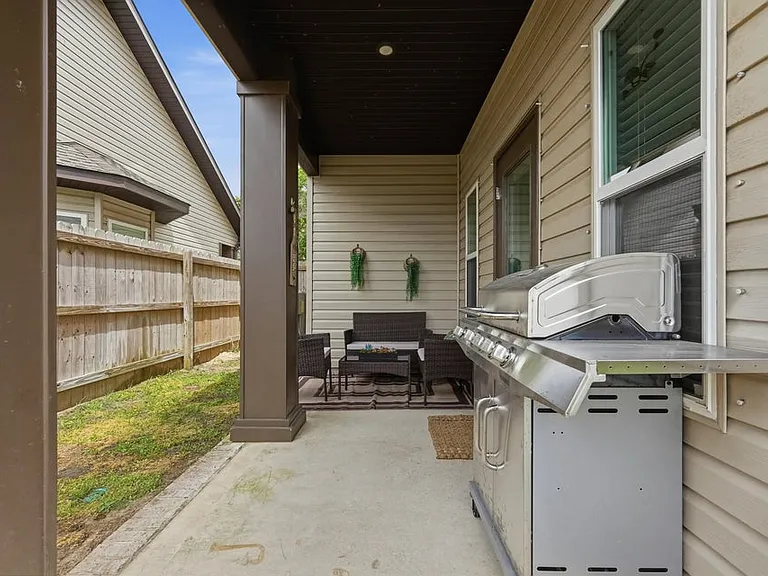 2331 Hadleigh Hills Ct — Photo 25
