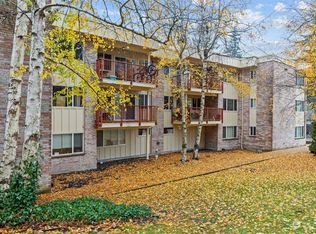 330 Elm St APT 302, Everett, WA 98203