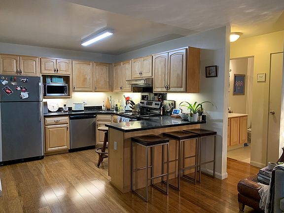 2nd image of 479 Buena Vista Avenue East 204 #204-204-204