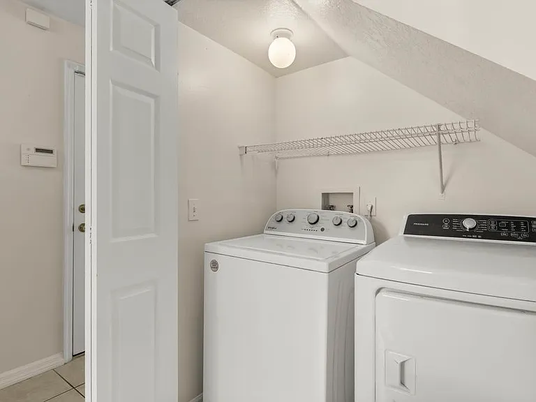Washer + Dryer