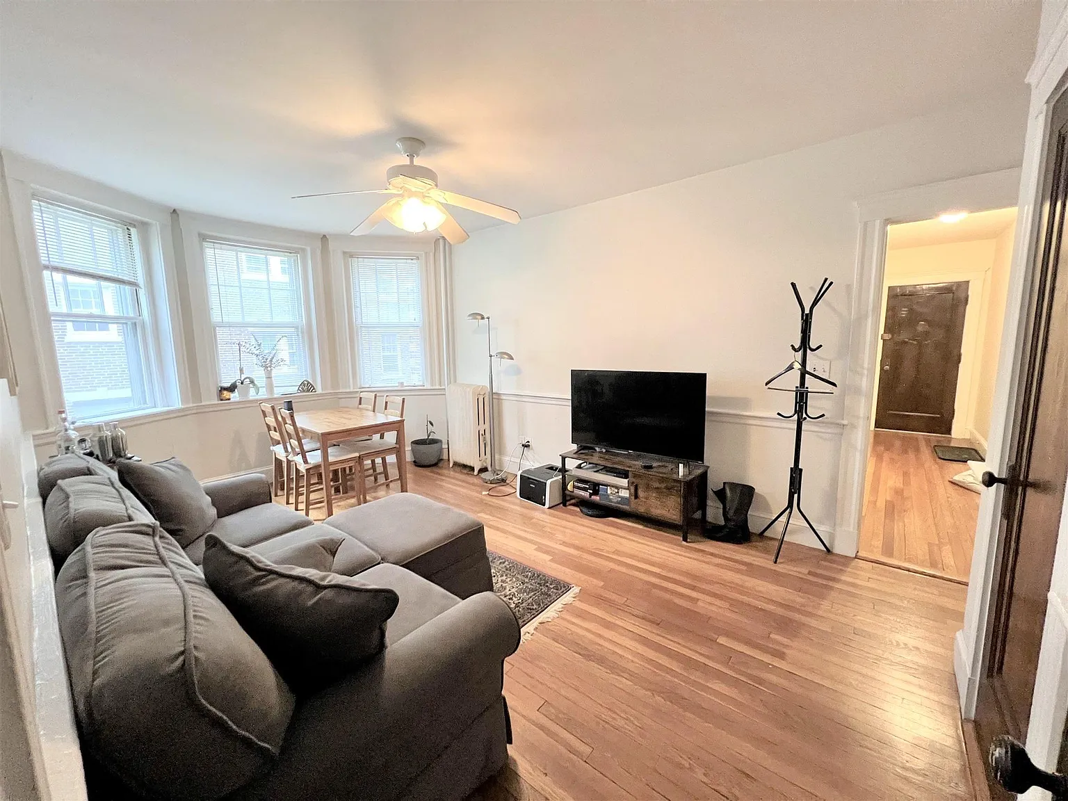 2 bed, 600 sqft, $3,475 — Photo 2