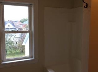 7 2nd St #2A, Presque Isle, ME 04769