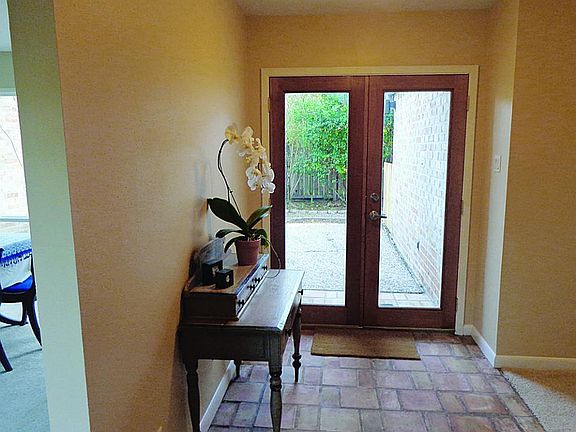 5th image of 10051 Cedar Creek Dr