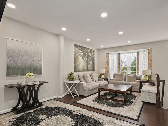 4th image of 9701 Cheshire Ridge Cir