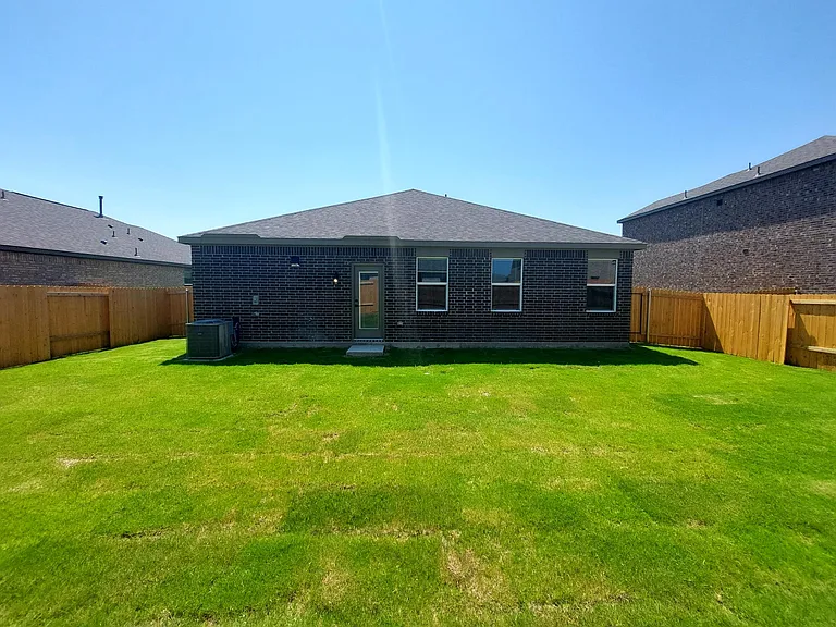 2104 Atwood Dr — Photo 26