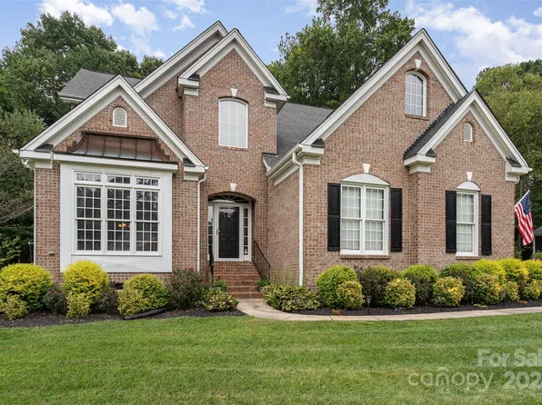 148 Fernbrook Dr, Mooresville, NC 28117