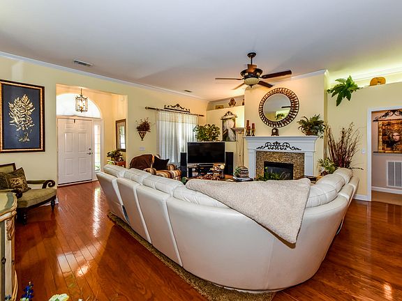 2nd image of 13030 Peach View Dr