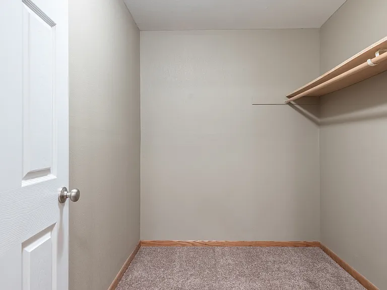 Kaposia Valley Apartments — Photo 27
