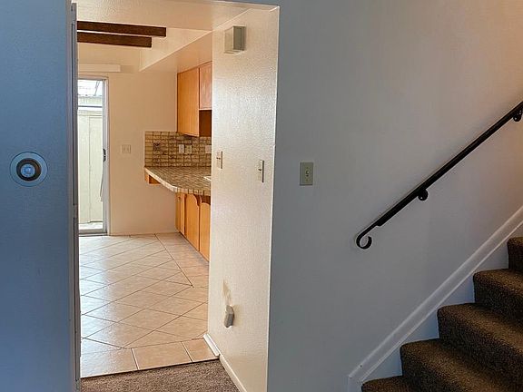 4th image of 9081 E Nassau Ave