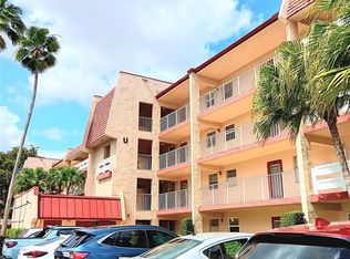 1055 Country Club Dr APT 301, Pompano Beach, FL 33063