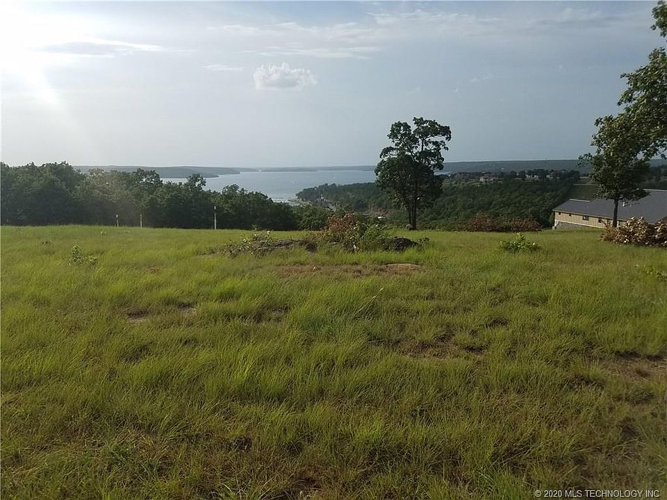 2nd image of 33 Lake Rd