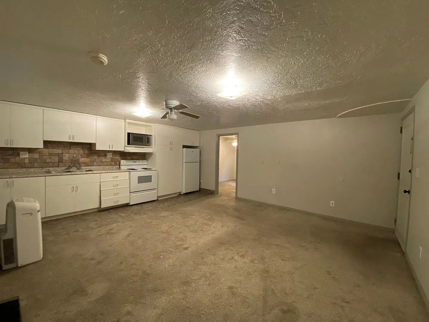 145 E 500 S — Photo 2
