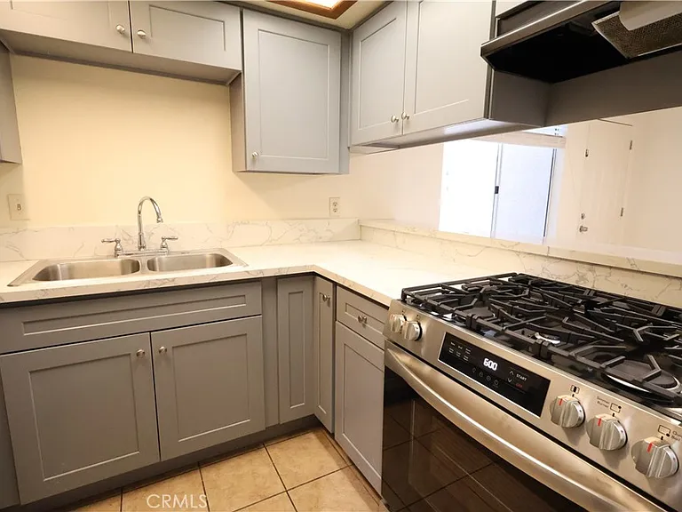 4904 Ithaca Ave #5 — Photo 8