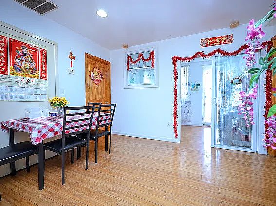 3rd image of 531 52nd St APT 4D