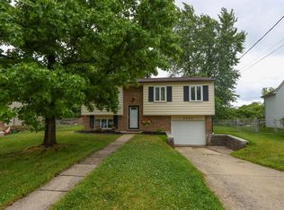 2723 Merrittview Ln, Cincinnati, OH 45231