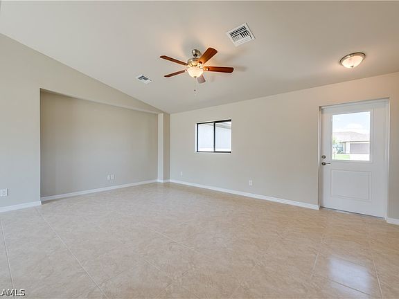 5th image of 4108 SW 9th Place Cpe