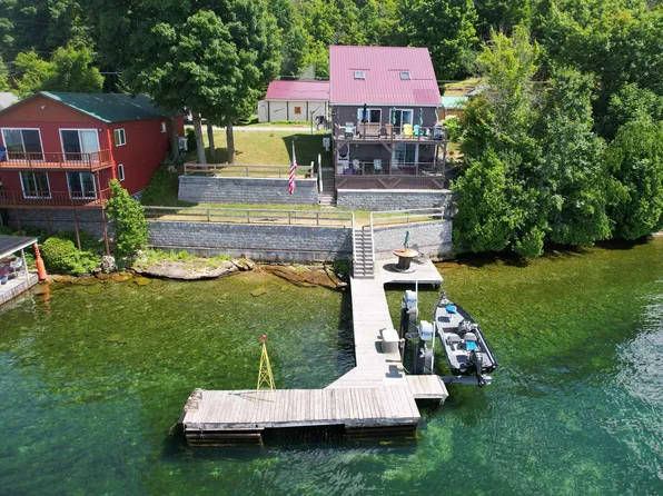 255 River Rd E, Ogdensburg, NY 13669