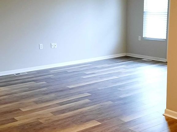 5th image of 550 Colony Park Dr APT 103
